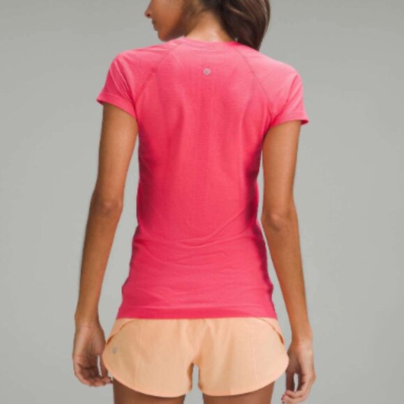Lululemon Swiftly Tech Short-Sleeve Shirt 2.0 Lip Gloss / Lip Gloss - Picture 2 of 8